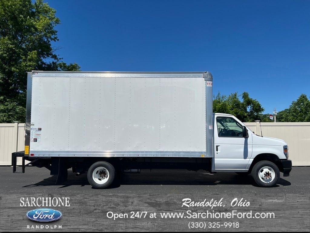 2024 Ford E-450SD Base in Oxford White — front three-quarter view