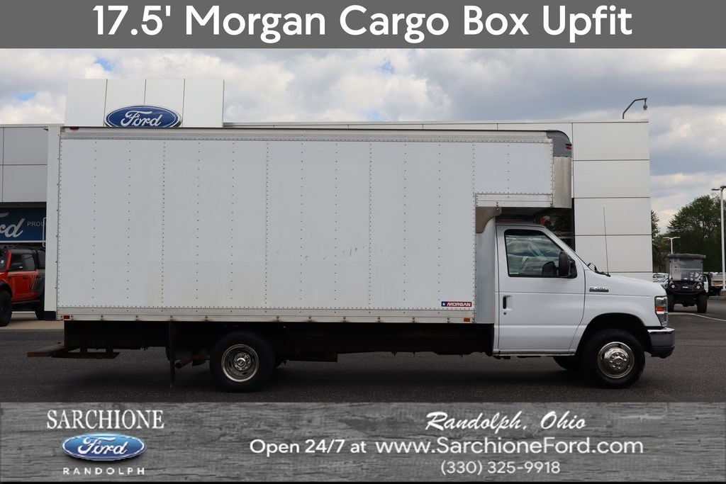 2014 Ford E-450SD Cutaway w/17.5' Morgan Cargo Box in Oxford White — front three-quarter view