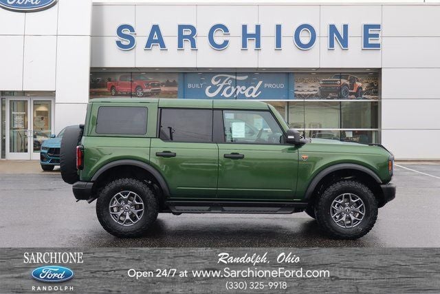 2025 Ford Bronco Badlands in Eruption Green Metallic — front three-quarter view