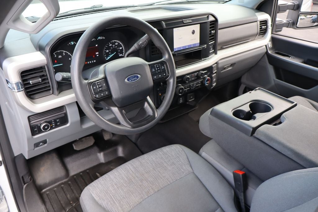 2025 Ford F-250SD — interior view