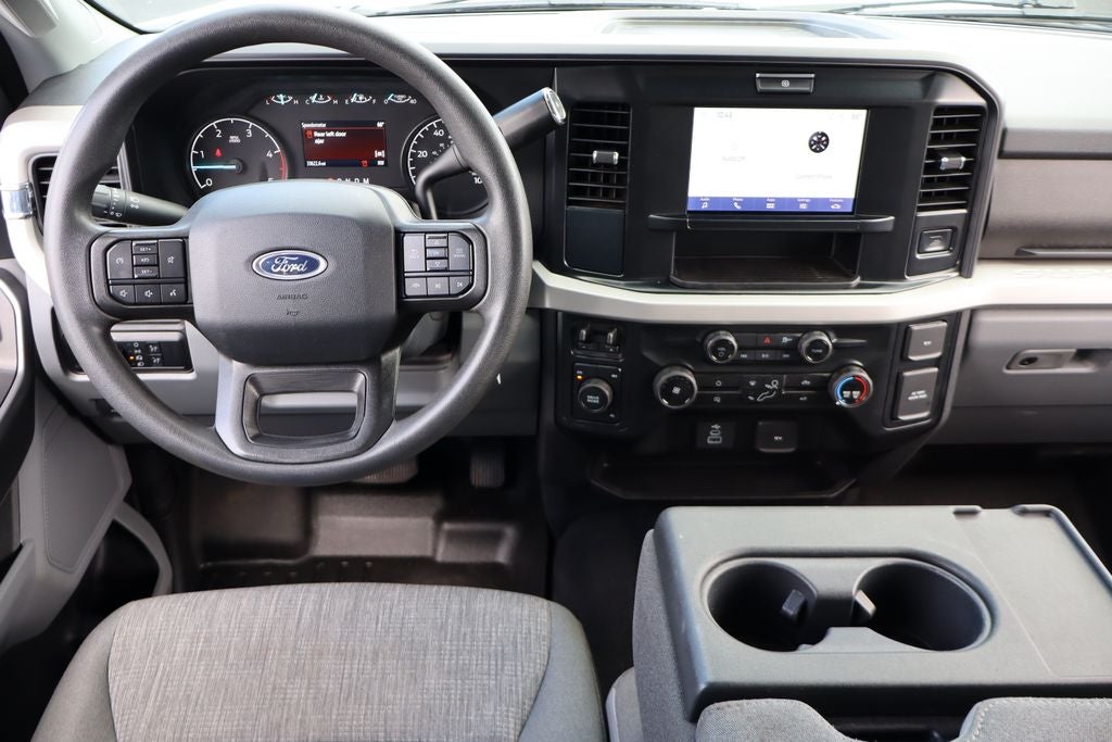 2025 Ford F-250SD — detail view