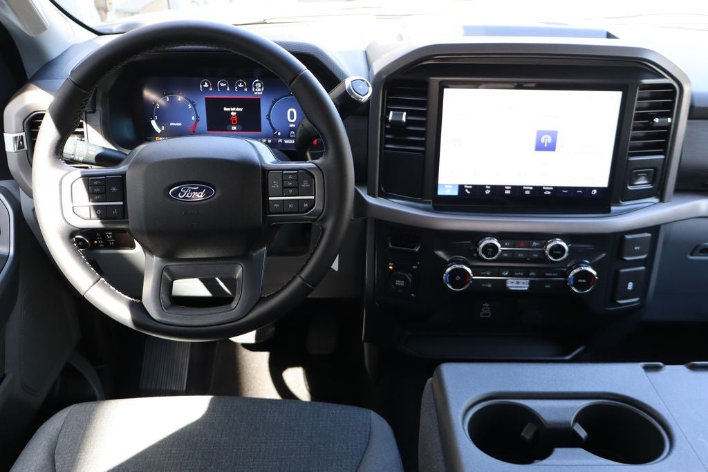 2025 Ford F-150 — detail view