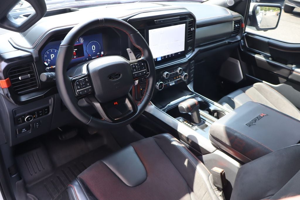 2025 Ford F-150 — detail view