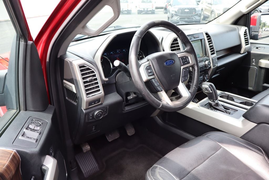 2016 Ford F-150 — interior view
