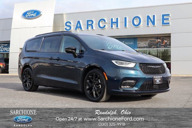 2025 Chrysler Pacifica Limited S in Fathom Blue Pearlcoat — front three-quarter view