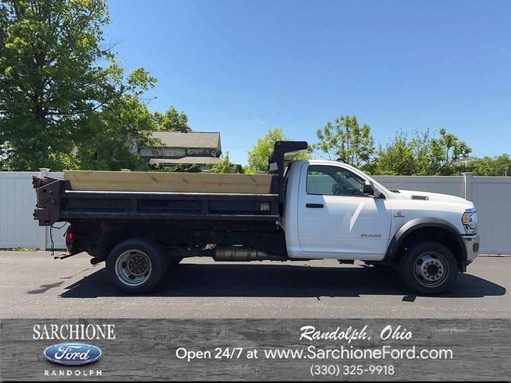 2019 RAM 5500HD Tradesman DRW w/11' AirFlow Electric Dump Body in Bright White Clearcoat — front three-quarter view